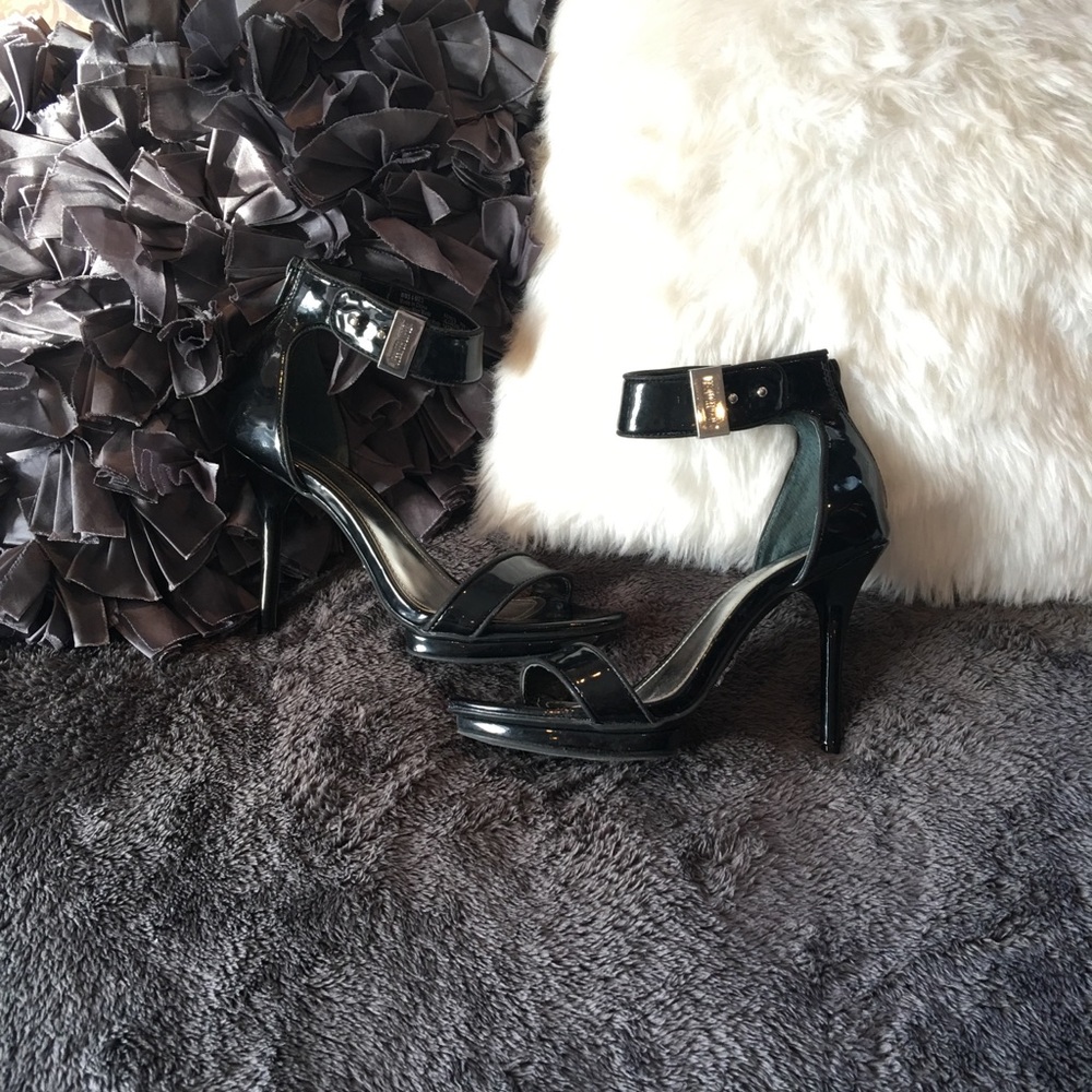 Jennifer Lopez Strappy Heels